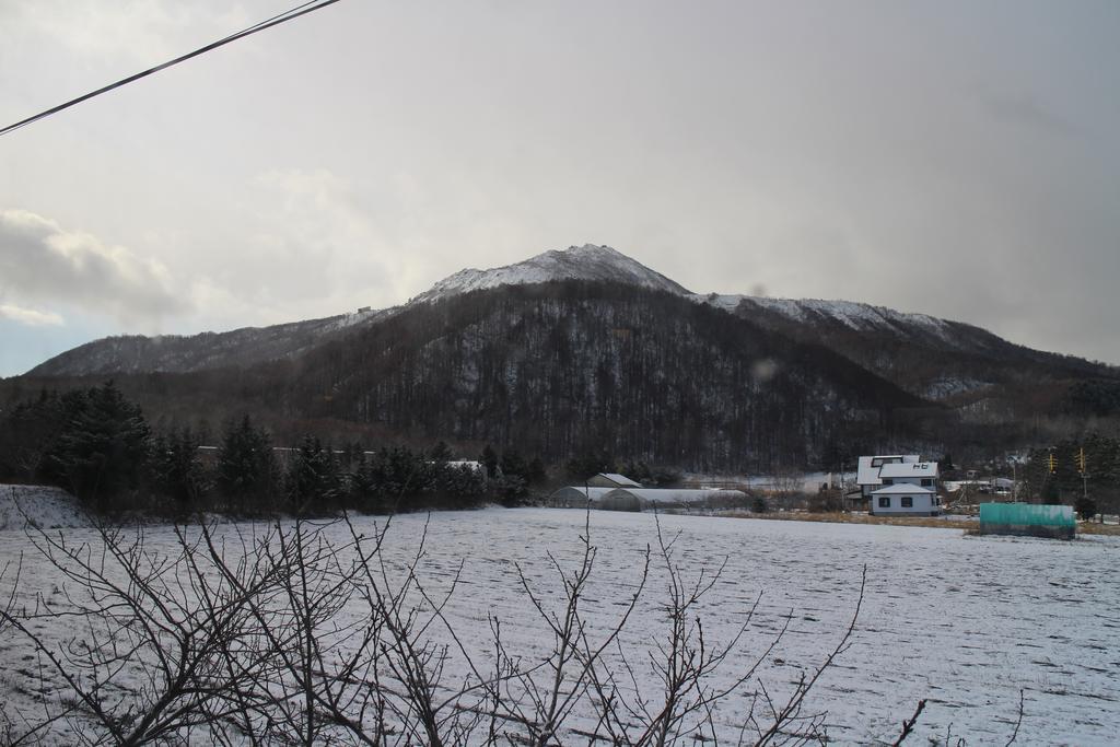 ホテル中の島別館 Sobetsu Extérieur photo